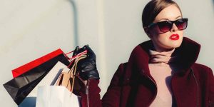 what color lipstick with burgundy dress